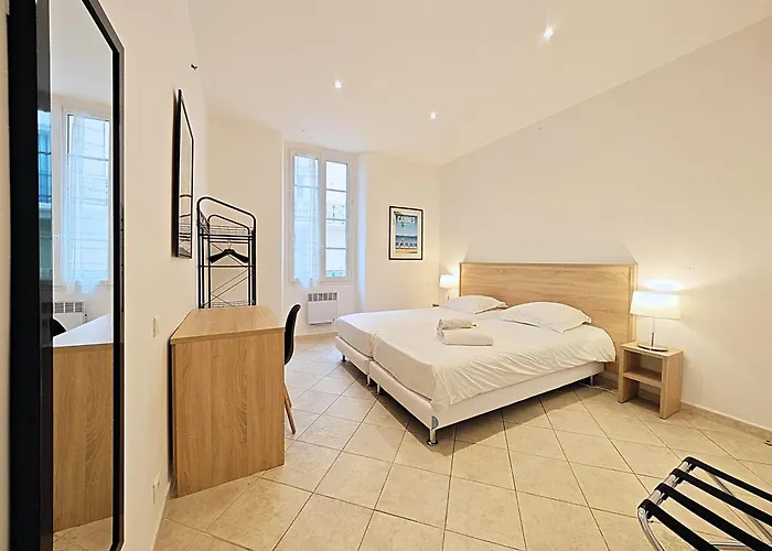 Viva Riviera 11 Rue Commandant Andre * 칸느